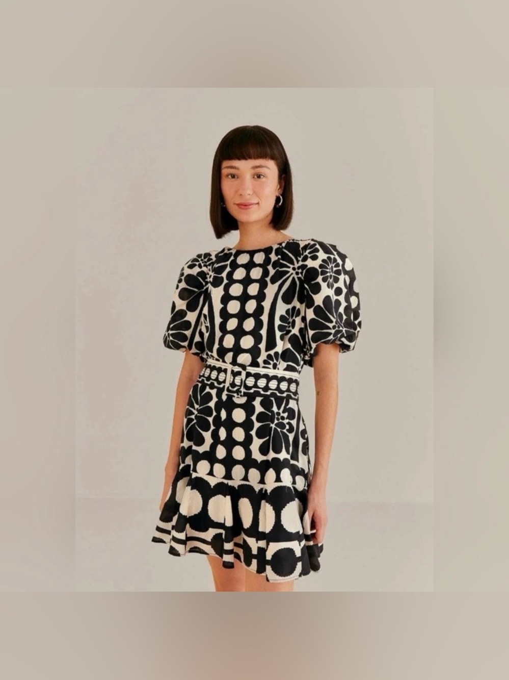 FARM Rio Black & White Graphic Puff-Sleeve Mini Dress